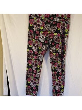 No Boundaries Juniors' Floral Sugar Skull Leggings - X-Large (15-17)